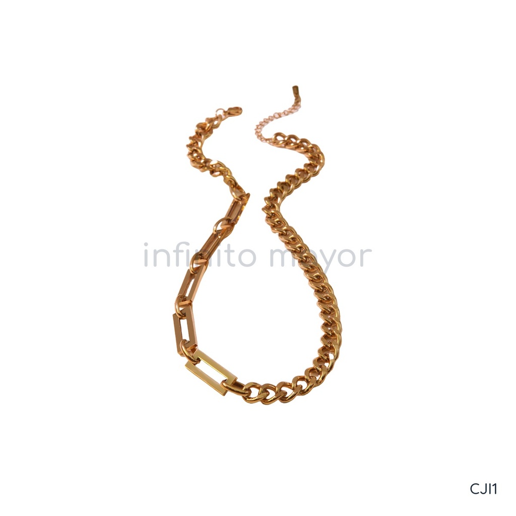 Collar dorado, cadena cubana con tramo de eslabones rectangulares