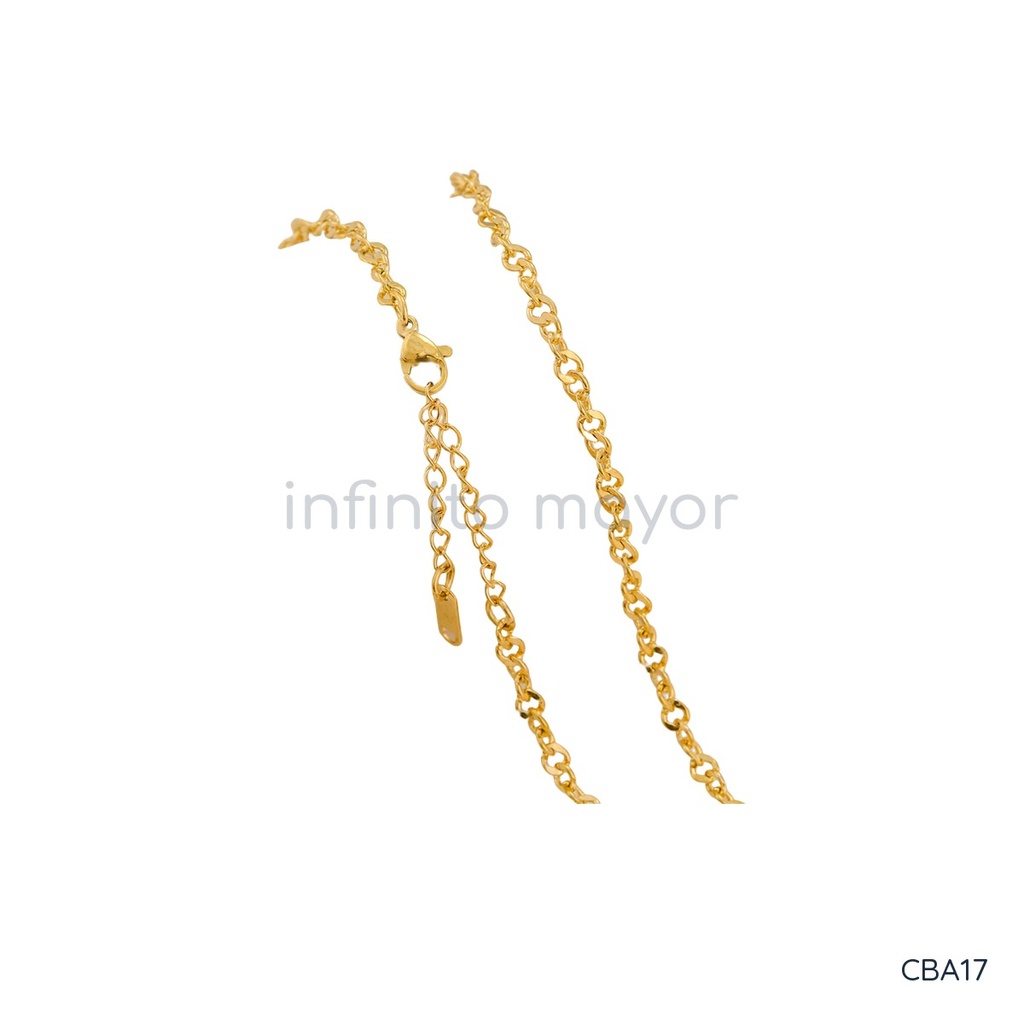 Collar dorado, eslabones ovalados entrelazados de grosor medio