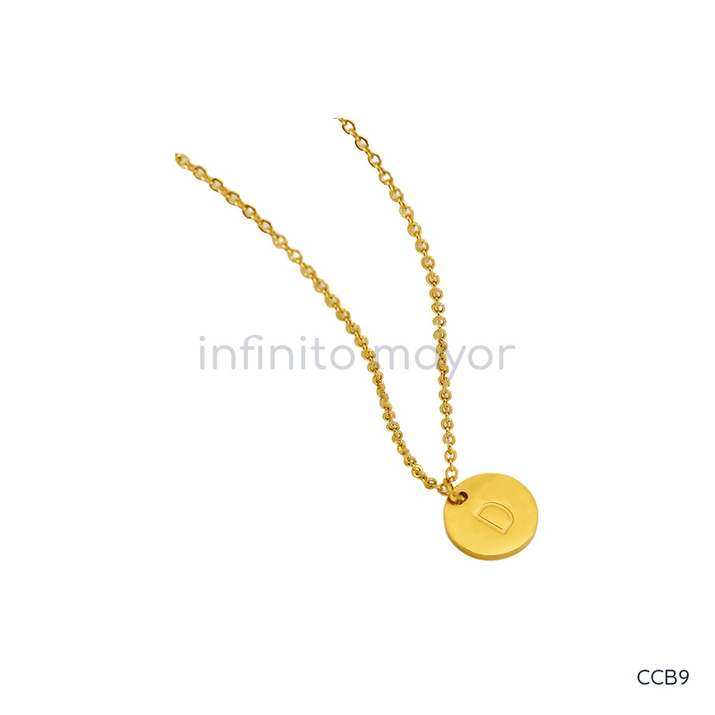 Collar dorado, fino con dije circular de letra D