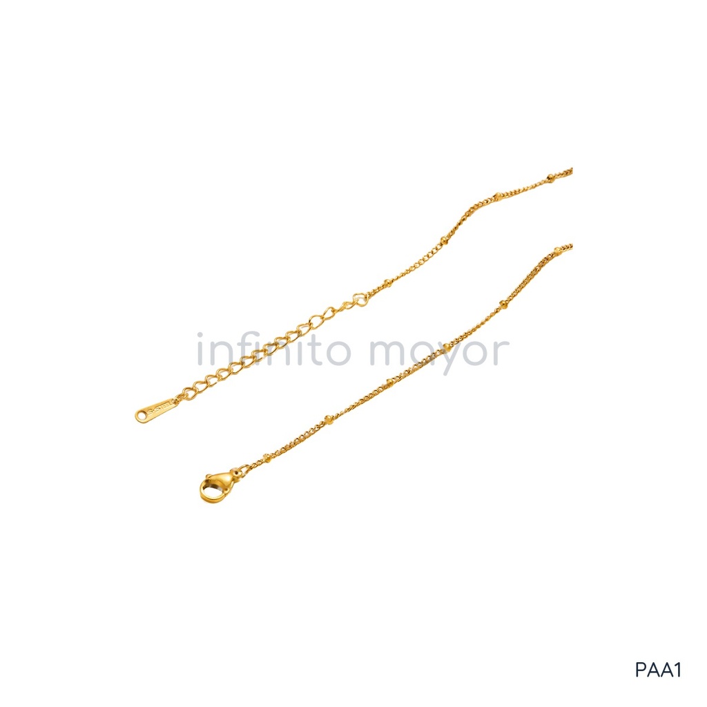 Pulsera dorada con cuentas